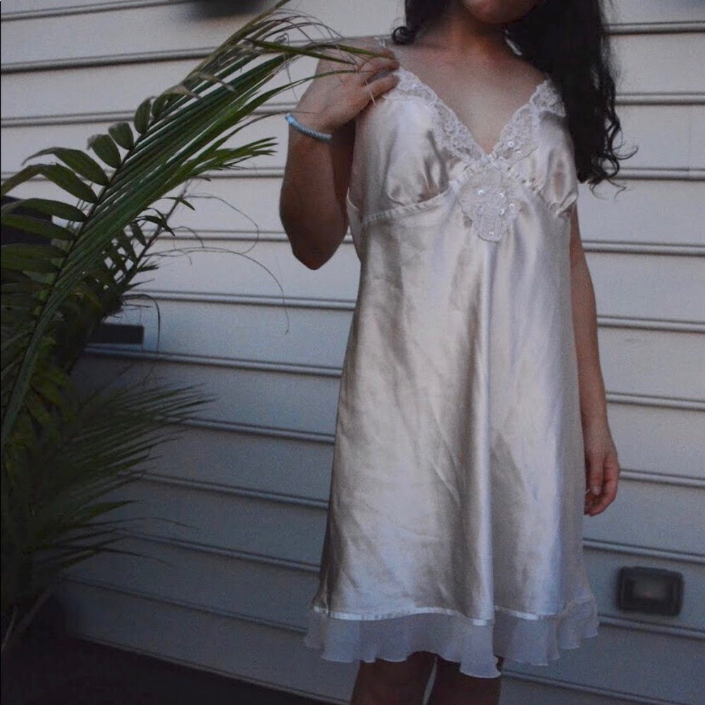 • Gorgeous Vintage Babydoll Pink Slip •